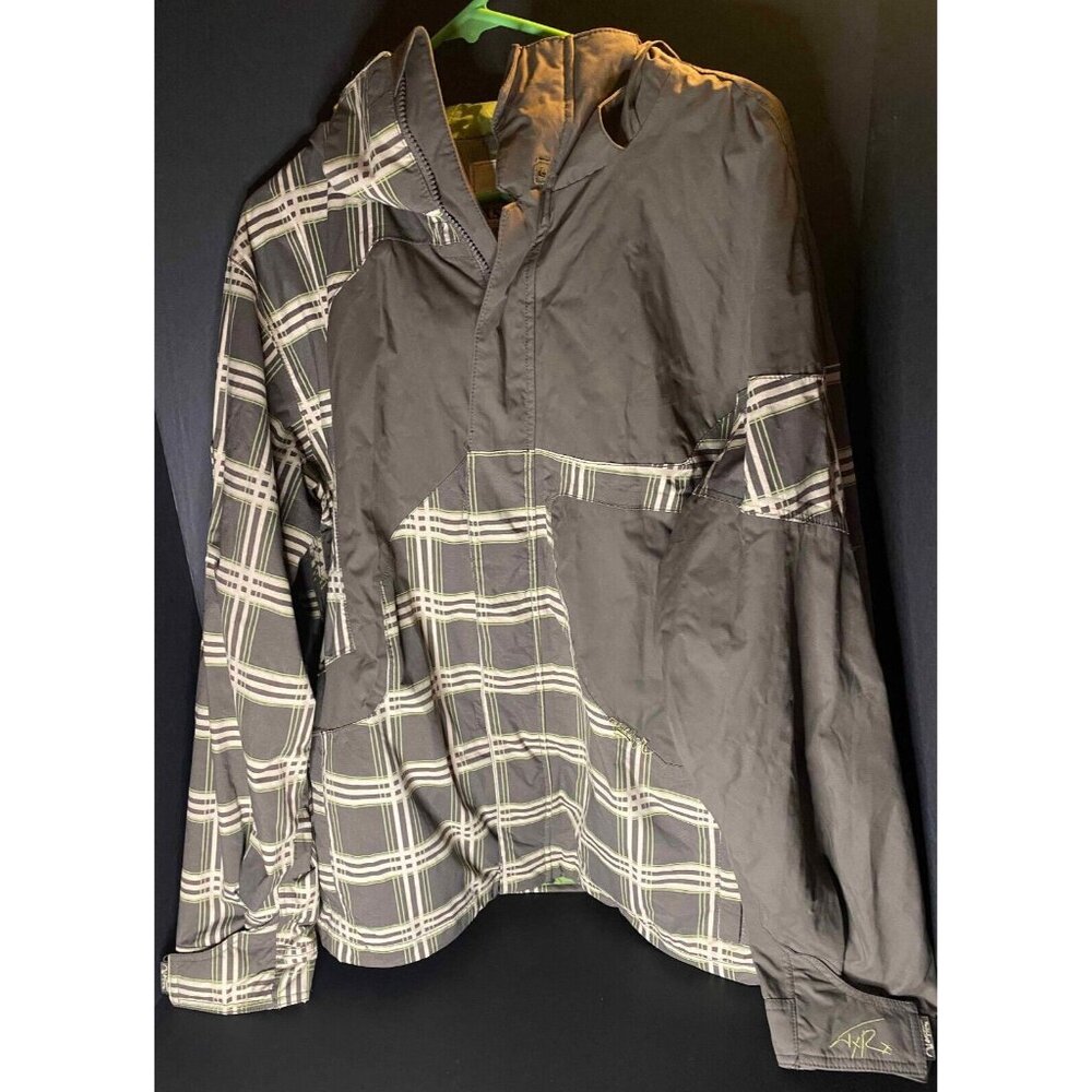 Quiksilver 10K MM Waterproof Snowboarding Jacket Mens M Skater Performance